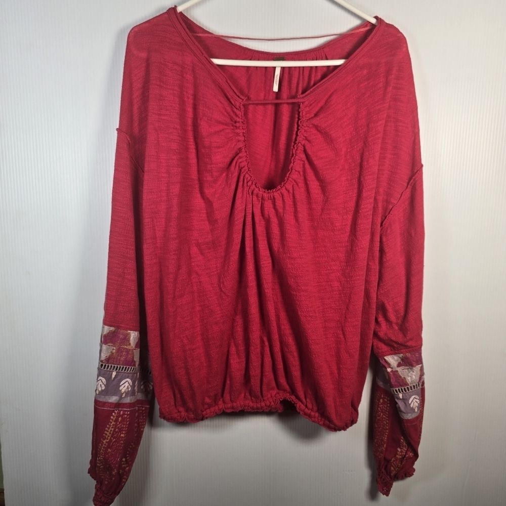 Free People Coral KeyholeVibrant Boho Peasant Top with Printed Long Sleeves Med